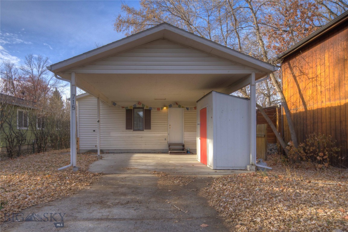 715 N Montana