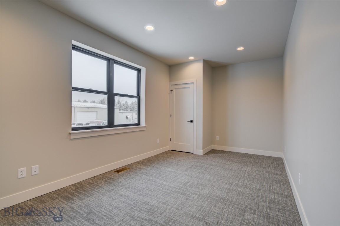 7401 Shedhorn Drive 3