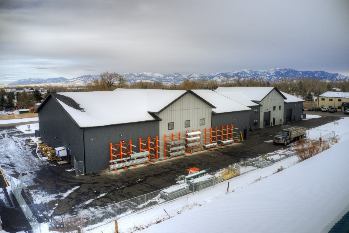 7401 Shedhorn Drive 3