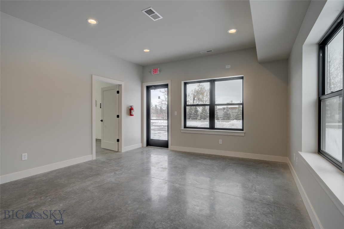 7401 Shedhorn Drive 3