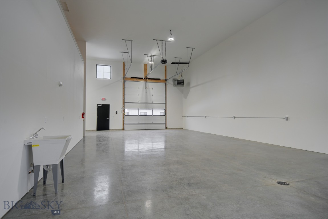 7401 Shedhorn Drive 3