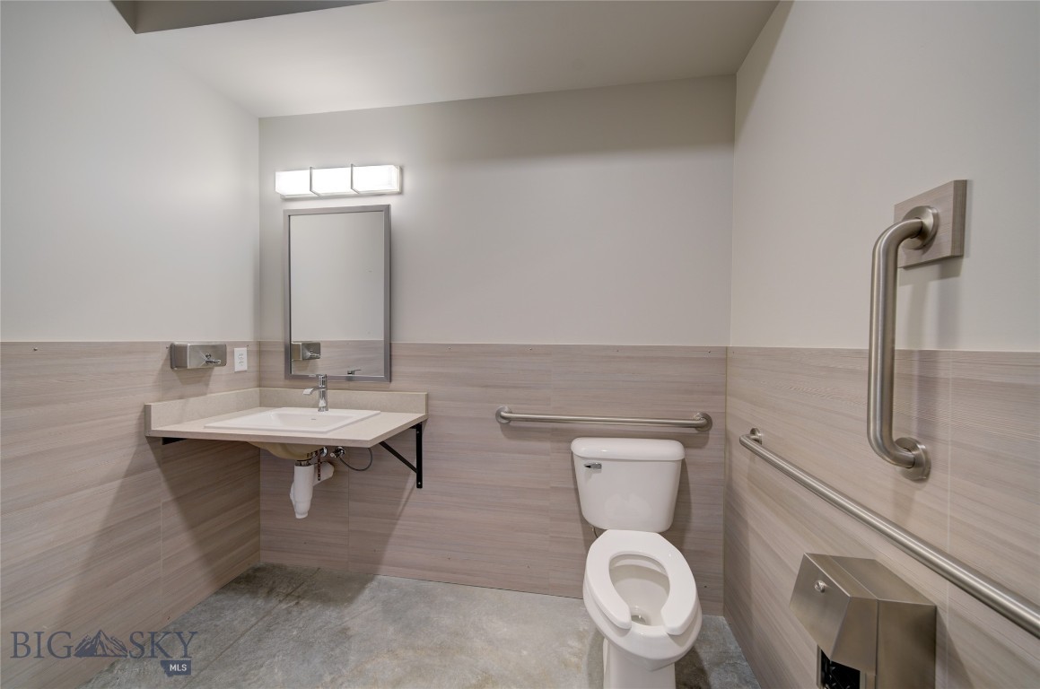 7401 Shedhorn Drive 4