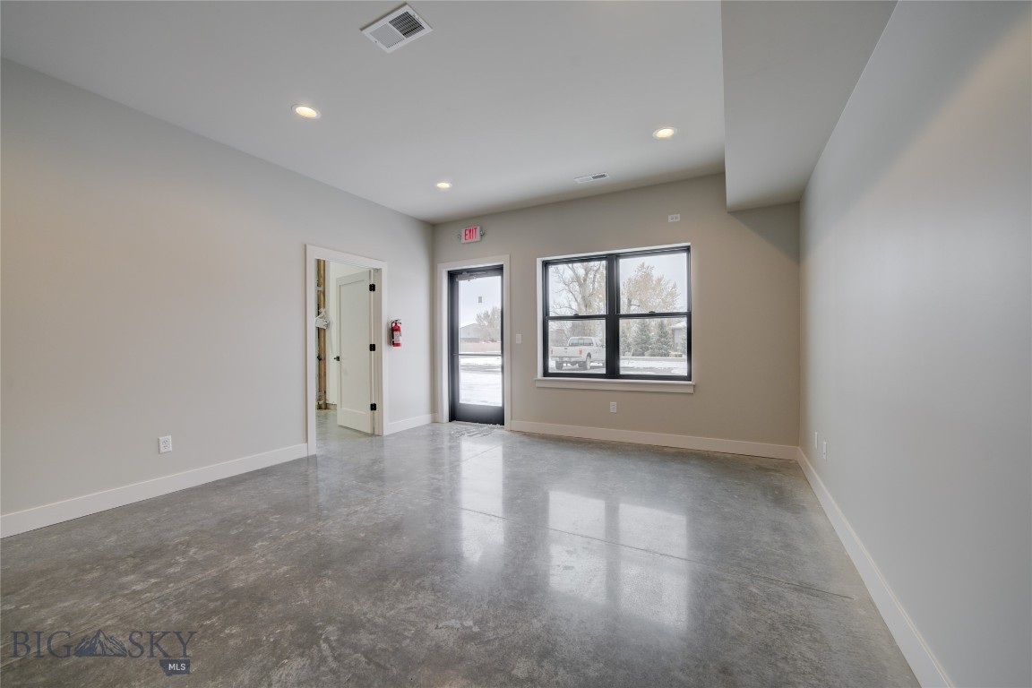 7401 Shedhorn Drive 4