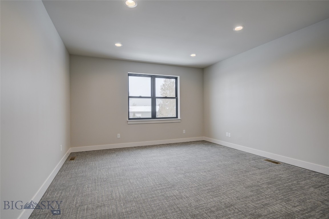 7401 Shedhorn Drive 4