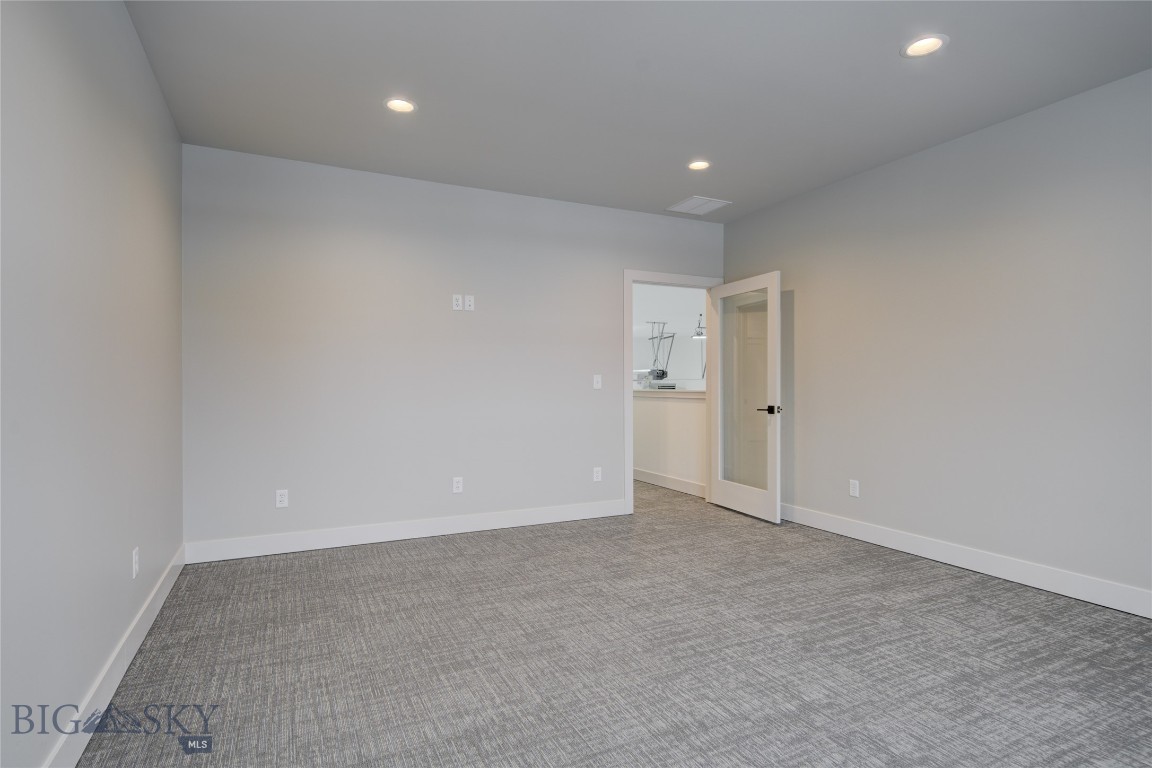 7401 Shedhorn Drive 4