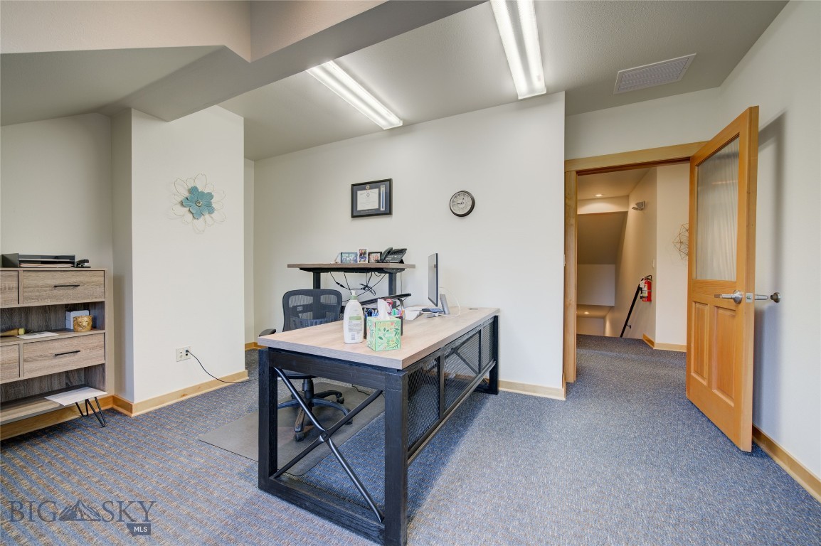 3825 Valley Commons Drive 5