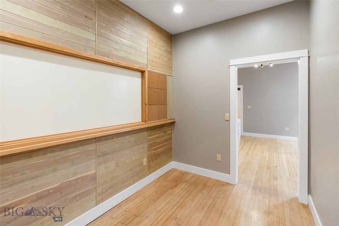 129 W Main Street B2