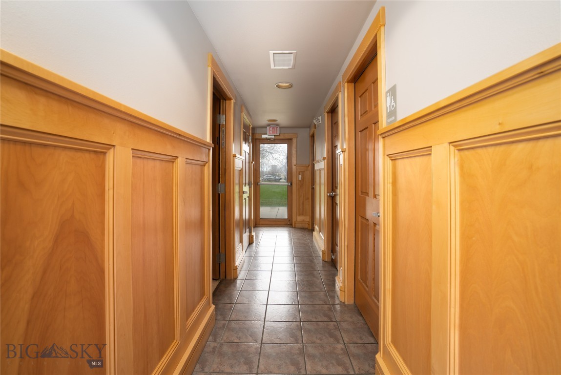 3825 Valley Commons Dr 2