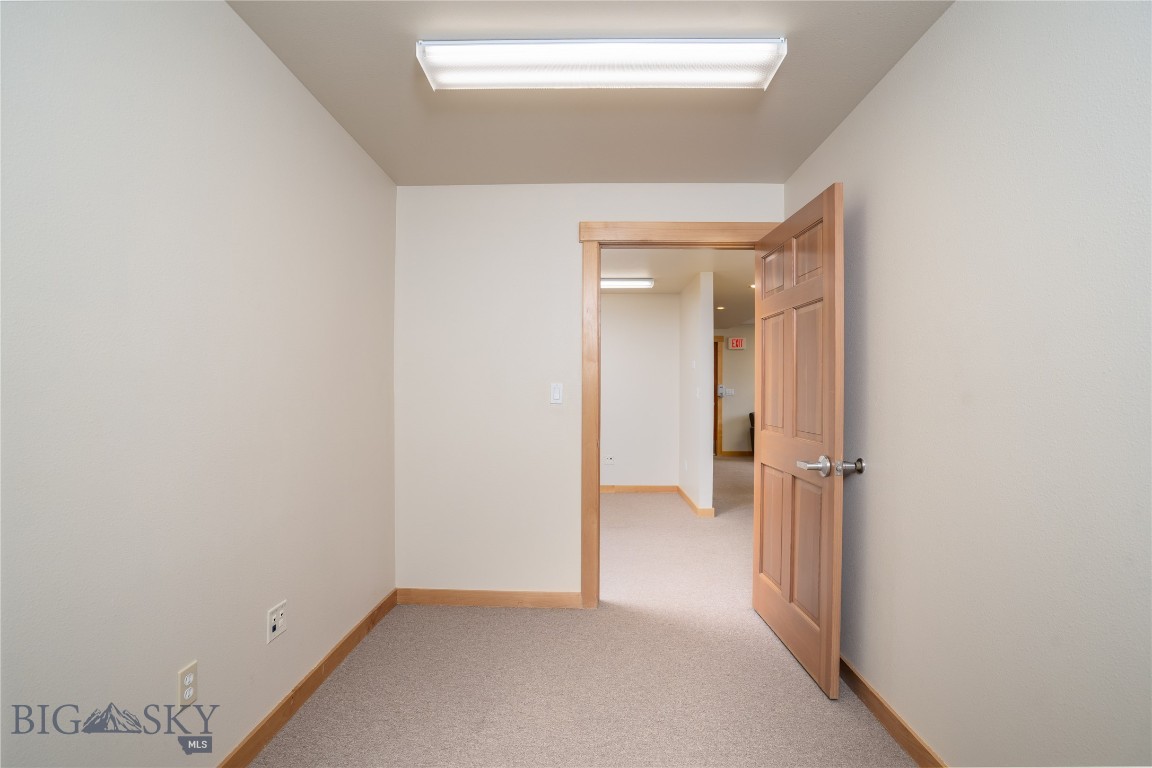 3825 Valley Commons Dr 2