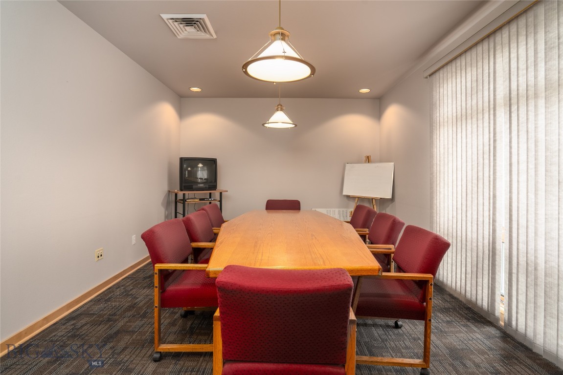 3825 Valley Commons Dr 2