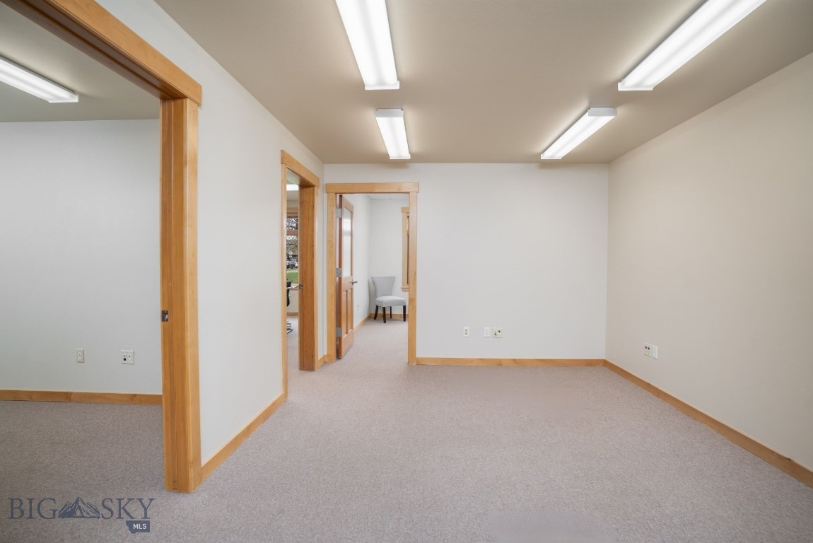 3825 Valley Commons Dr 2