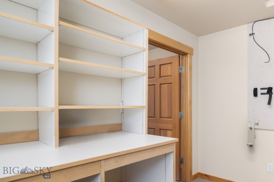 3825 Valley Commons Dr 2