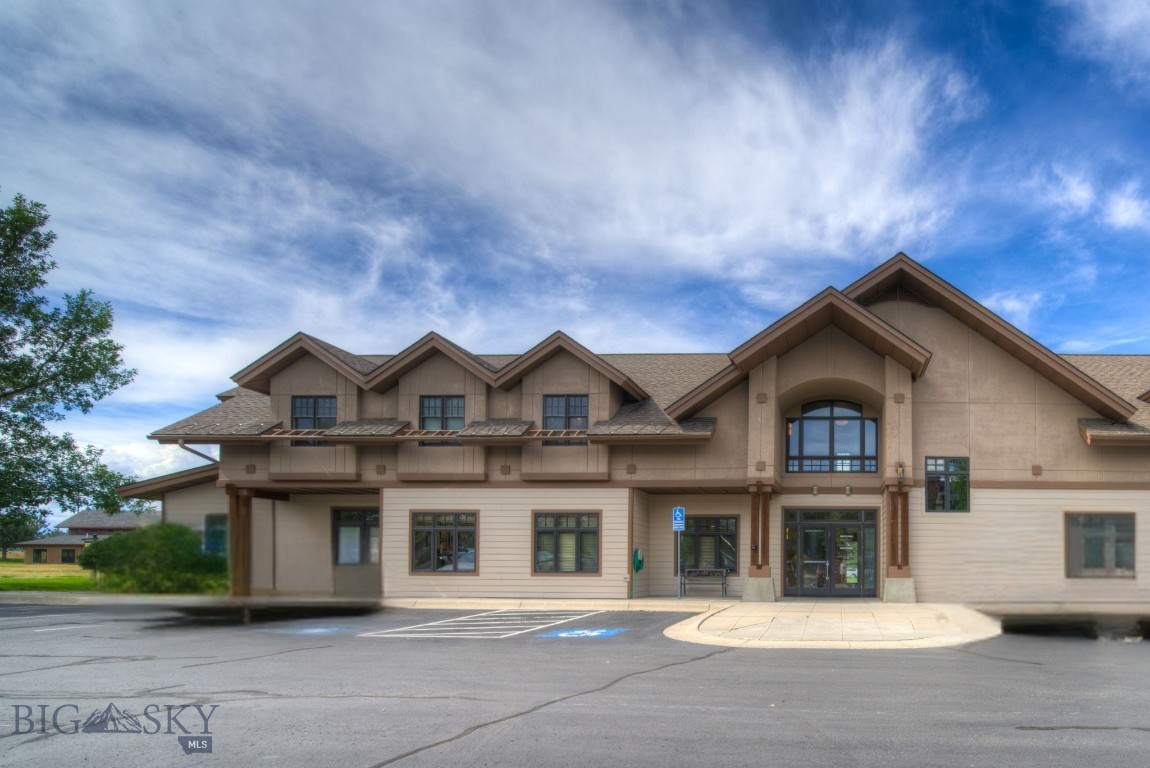 3825 Valley Commons Dr 2