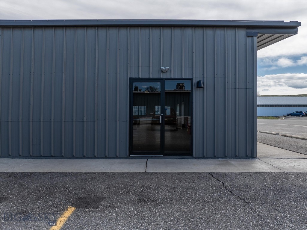 103 Commercial Drive