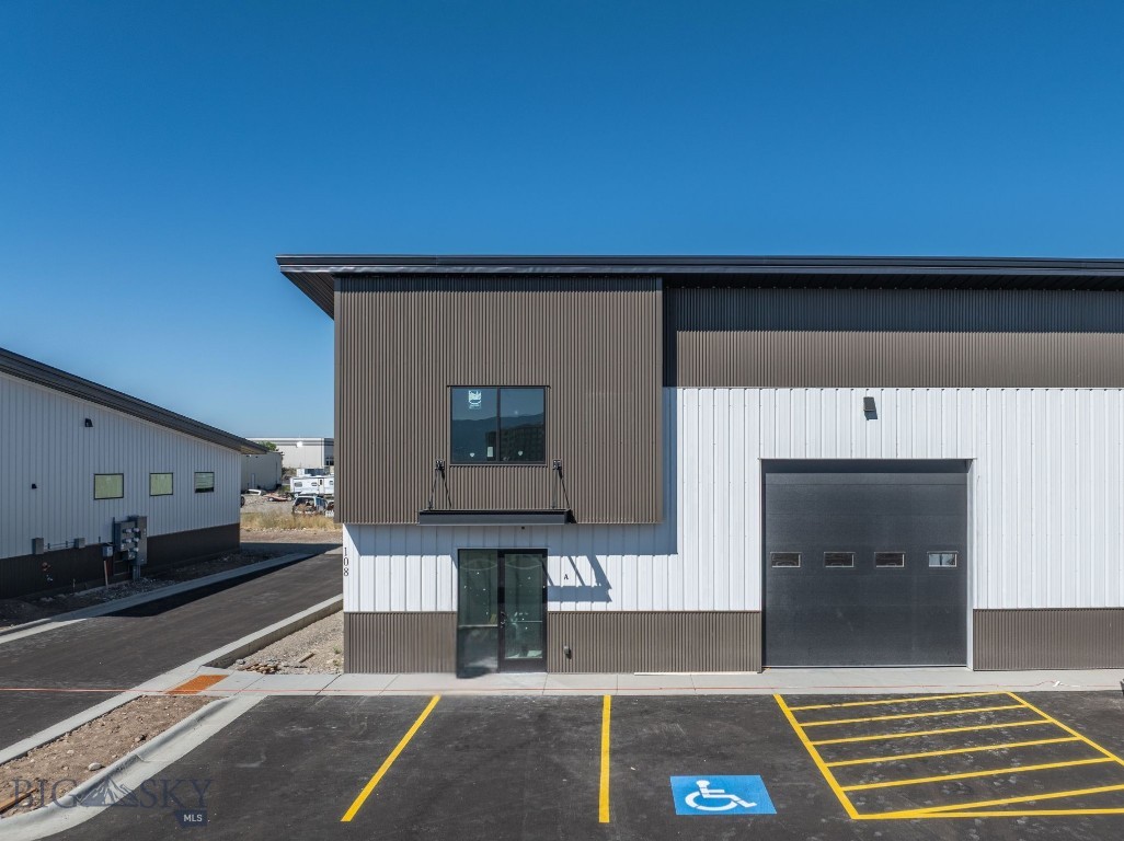106 Stone River Road 1
