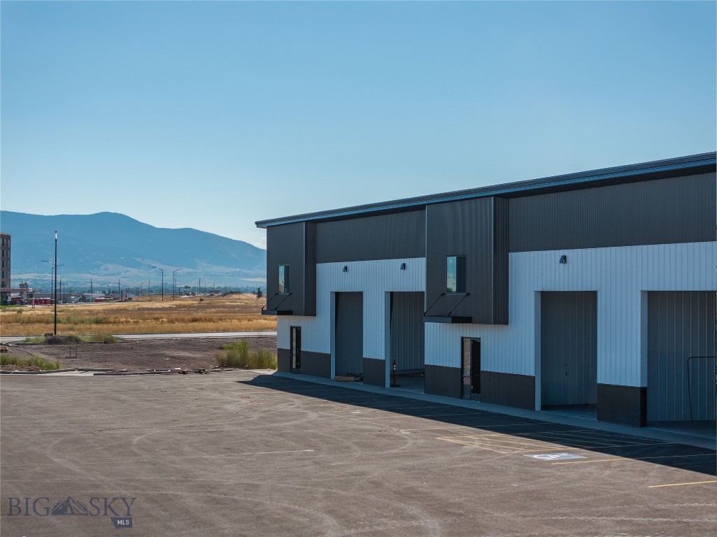 106 Stone River Road