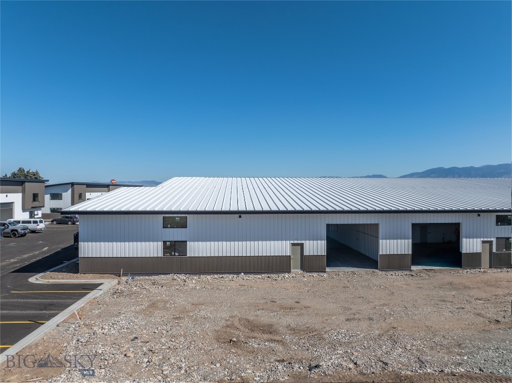 106 Stone River Road