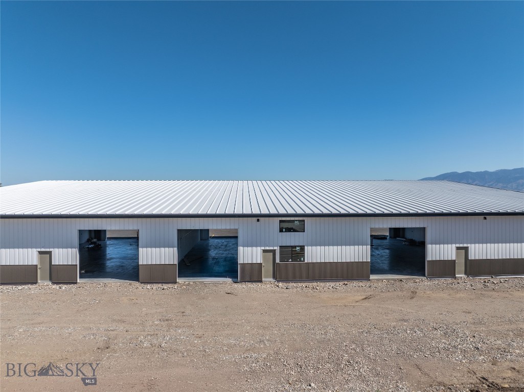 106 Stone River Road