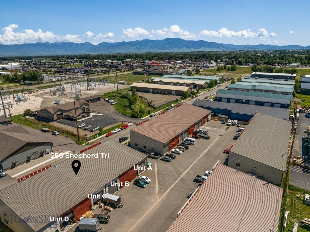 250 Shepherd Trail C & D