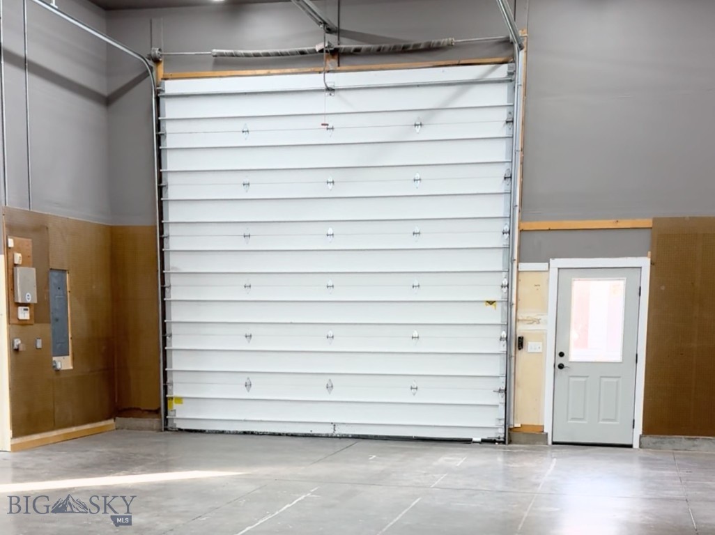 250 Shepherd Trail C & D