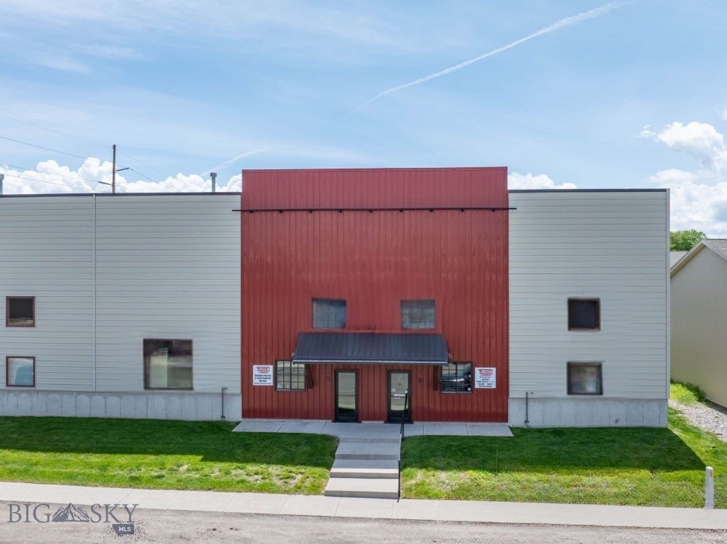 250 Shepherd Trail C & D