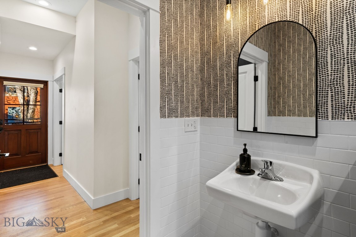 417 W Mendenhall Street