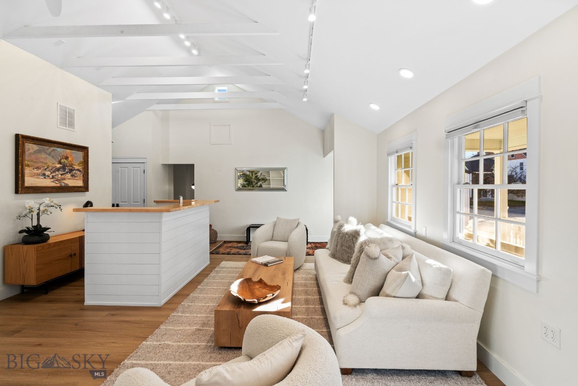 417 W Mendenhall Street