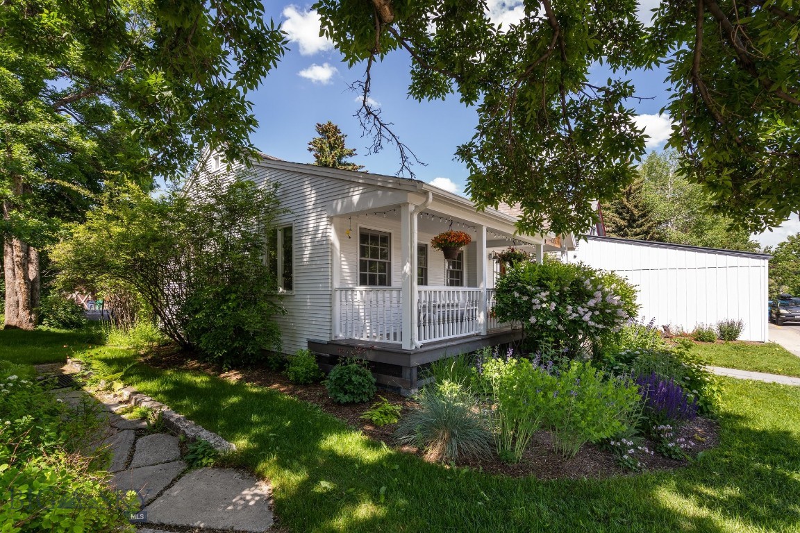 417 W Mendenhall Street