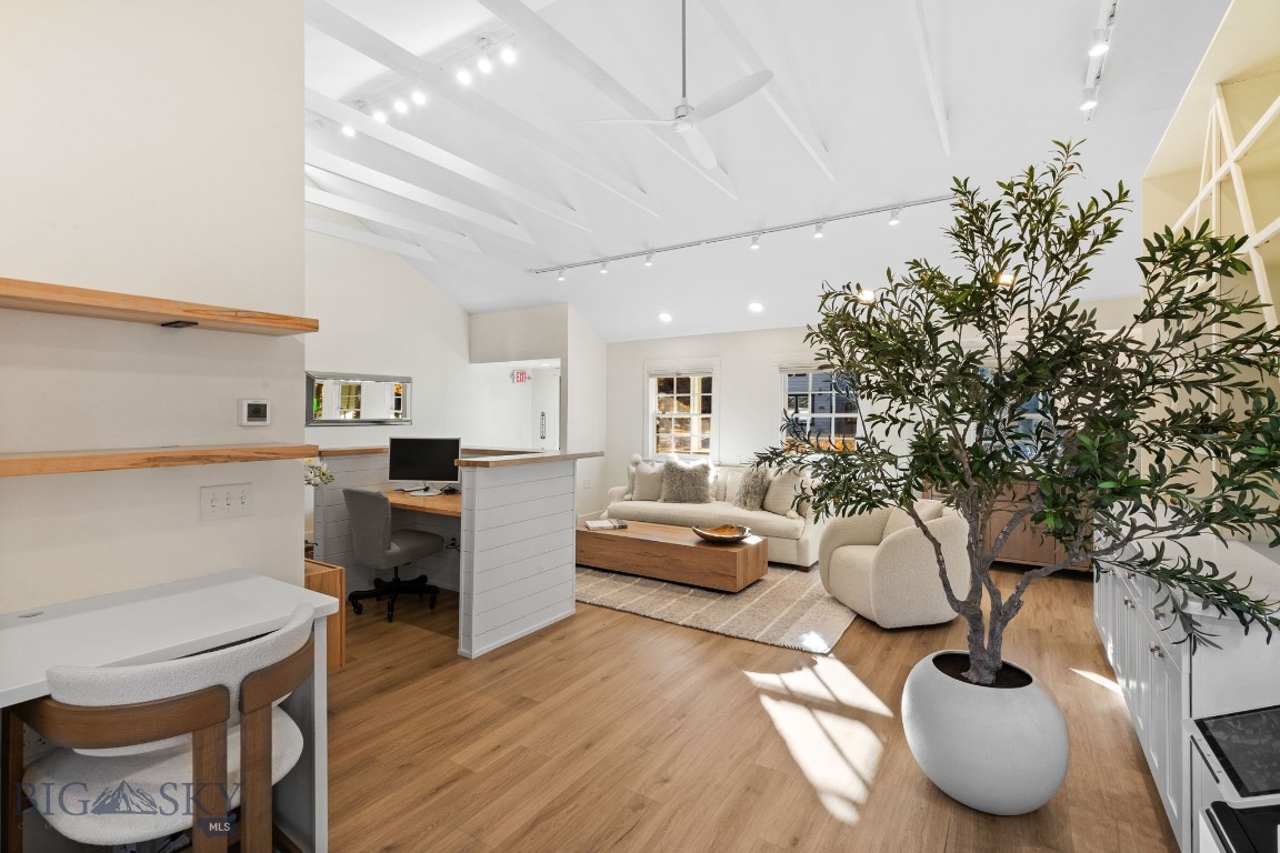 417 W Mendenhall Street