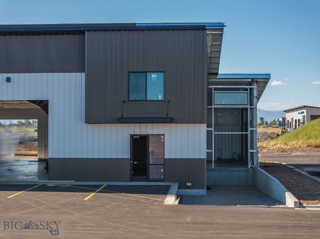 106 Stone River Road C