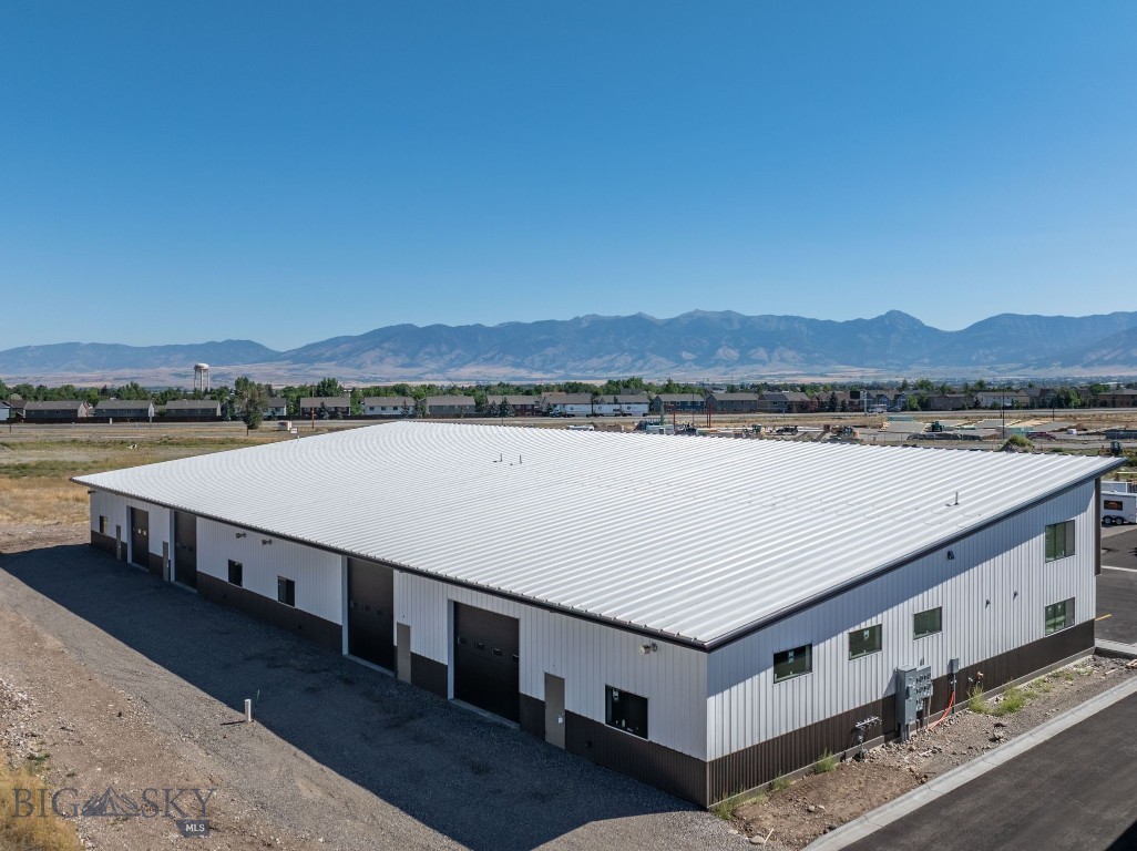 108 Stone River Road A, B, C, D