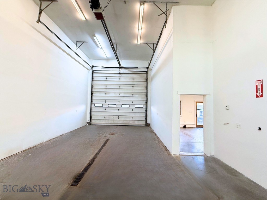 214 Shepherd Trail E