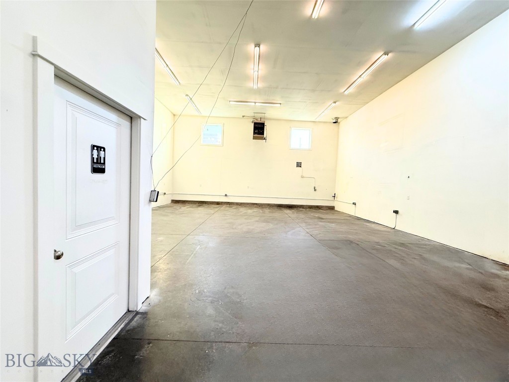 214 Shepherd Trail E