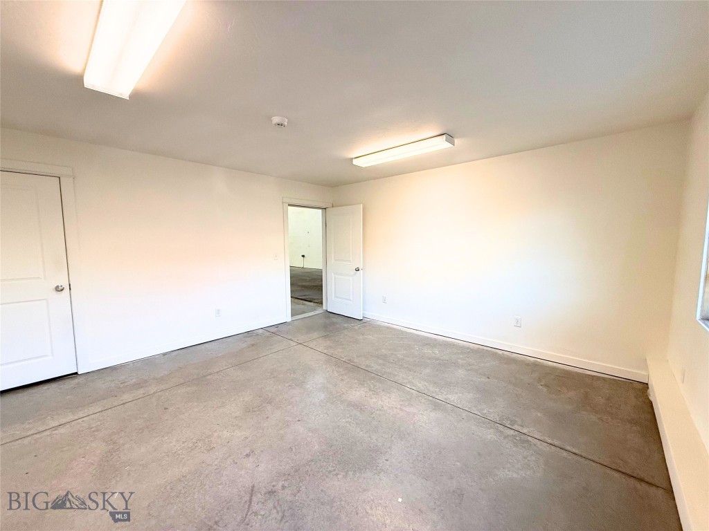 214 Shepherd Trail E