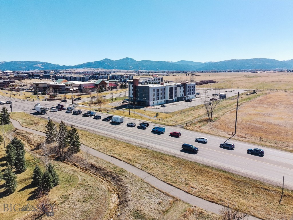 3508 Laramie Drive 4