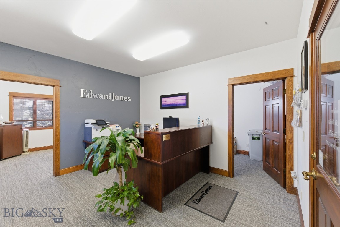 3508 Laramie Drive 4