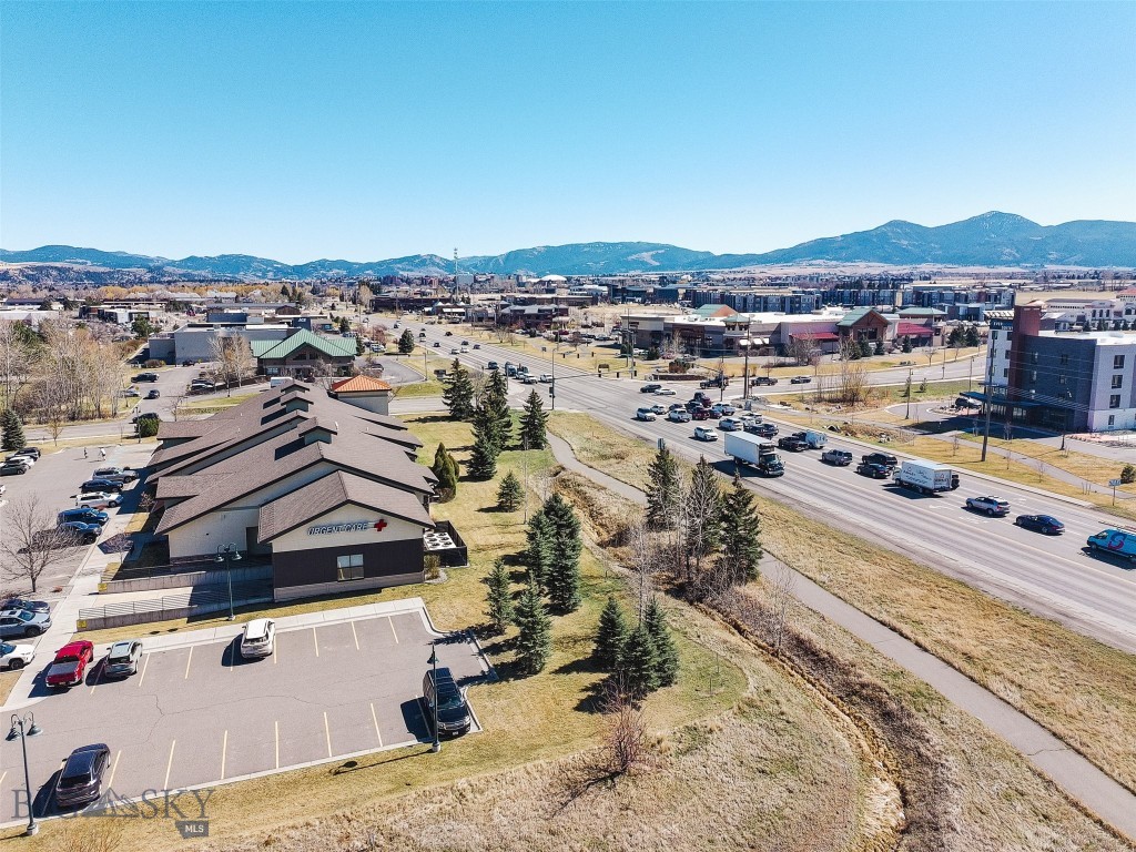 3508 Laramie Drive 4