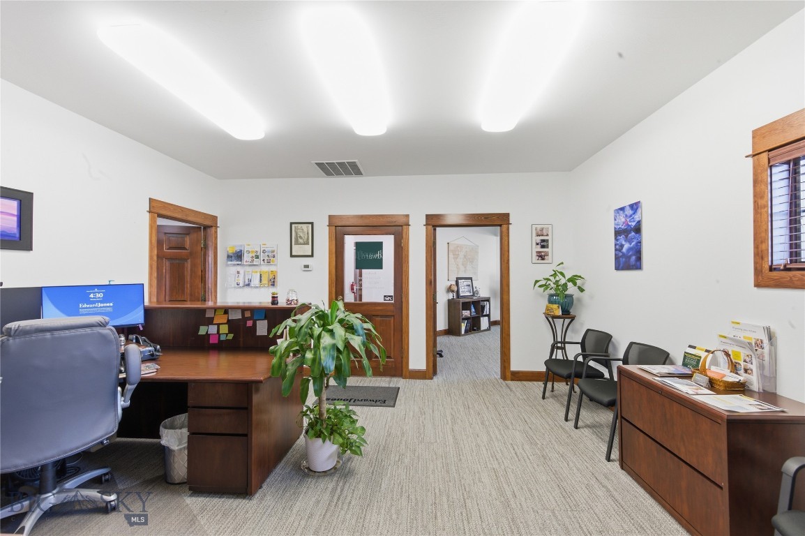 3508 Laramie Drive 4