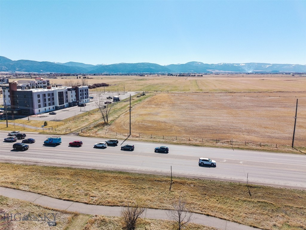 3508 Laramie Drive 4