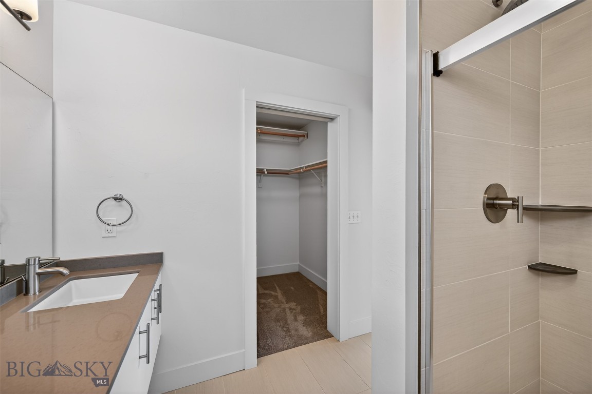 2586 Milkhouse Avenue