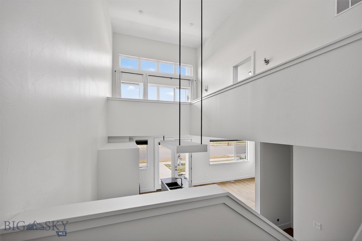 2586 Milkhouse Avenue