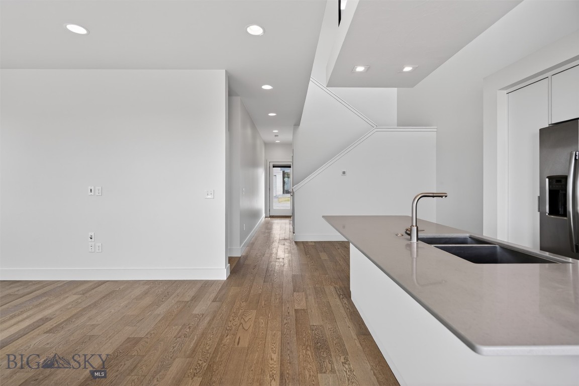 2586 Milkhouse Avenue