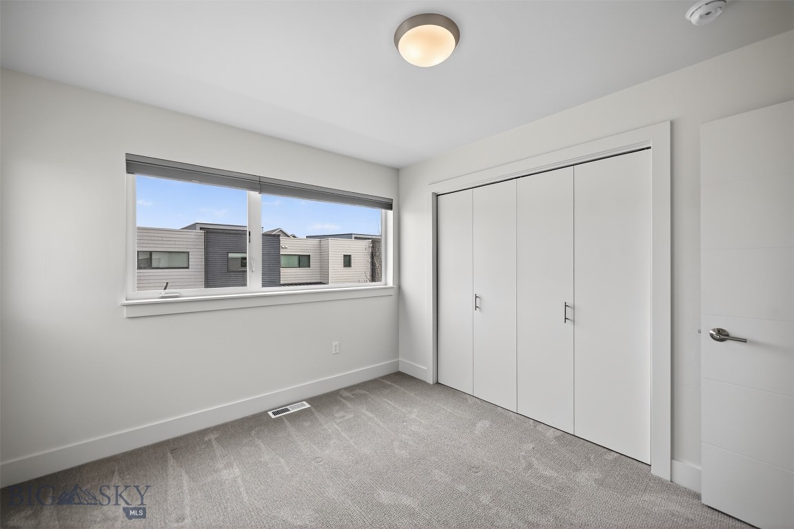 2586 Milkhouse Avenue