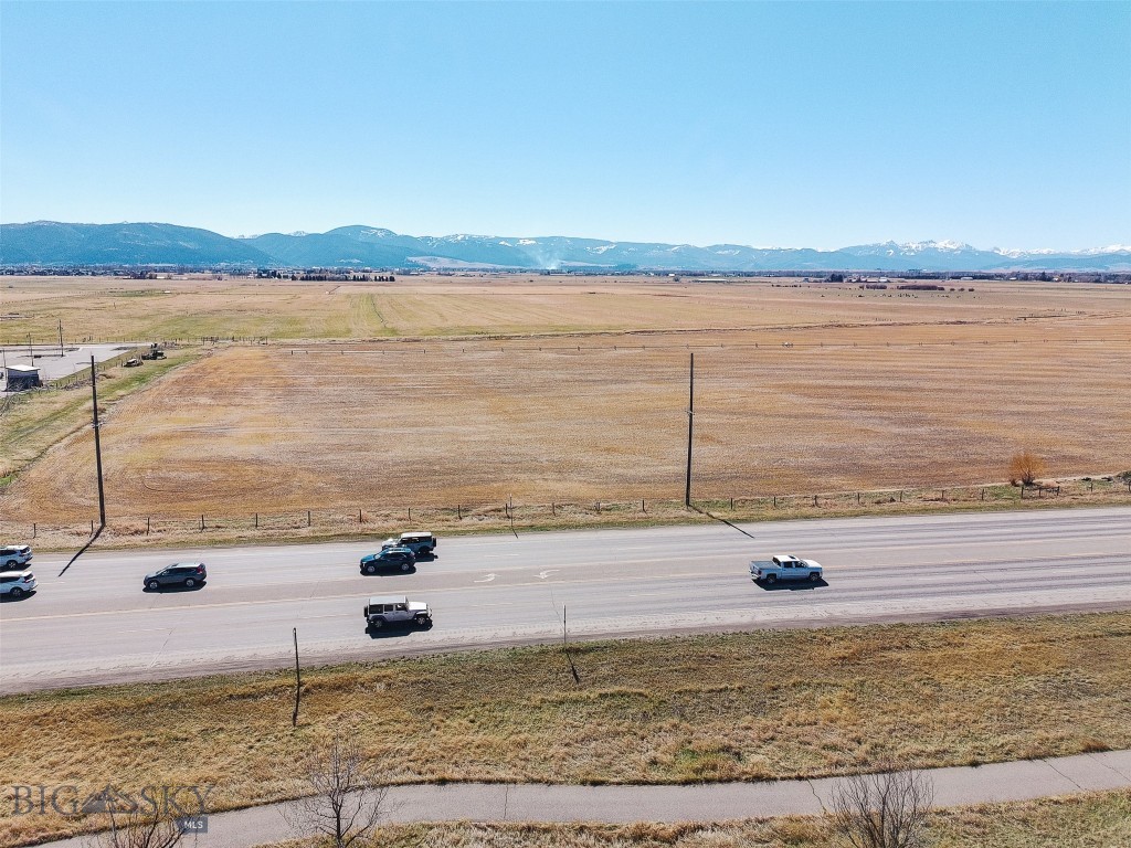 3508 Laramie Drive 2A