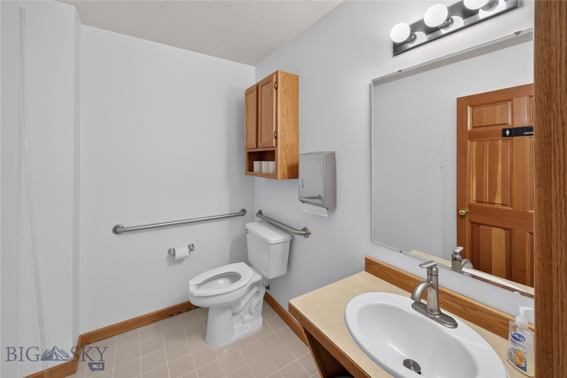 517 S 22nd Avenue 5&6