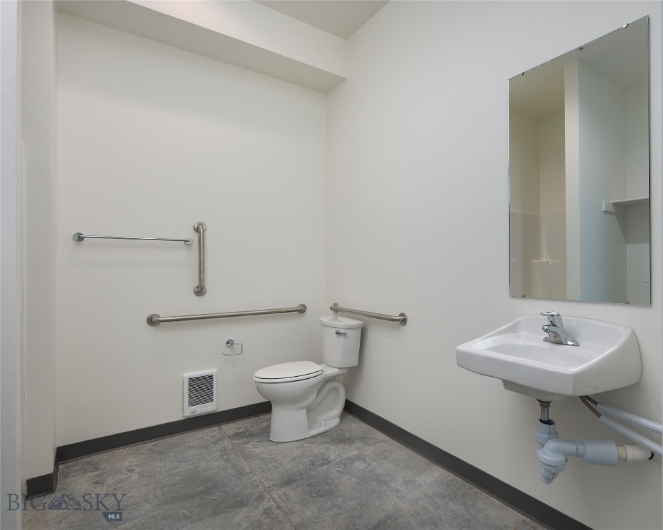 108 Stone River Road B