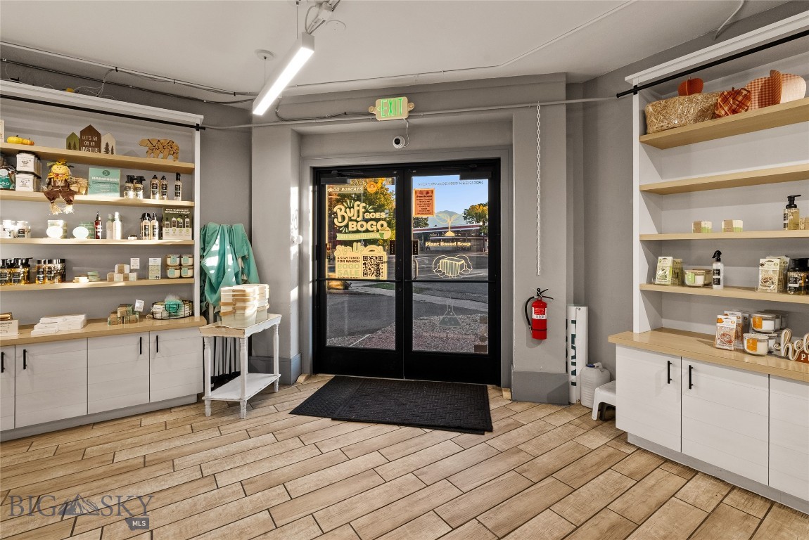 702 W Main Street