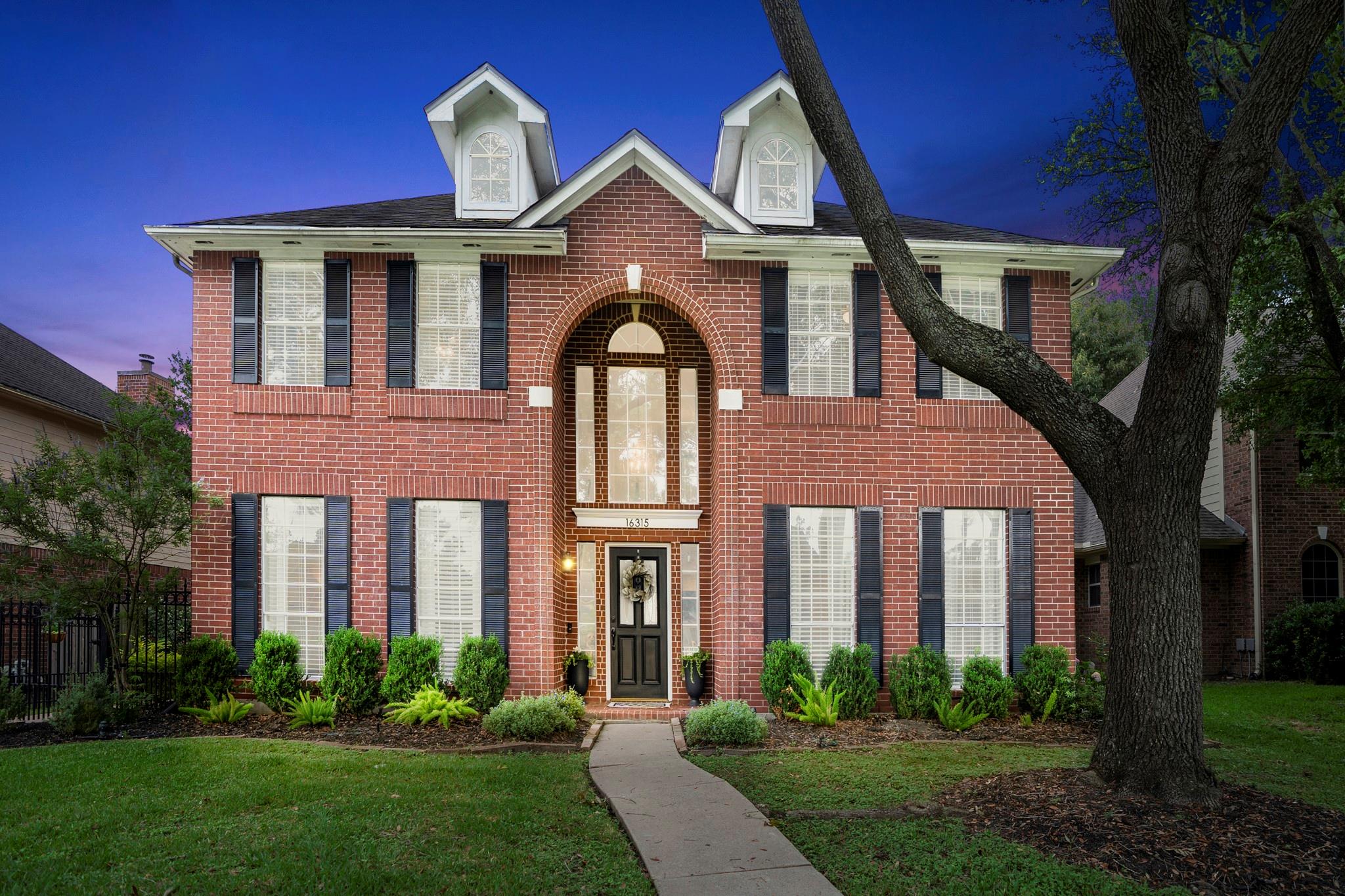 16315 Hammerwood Court