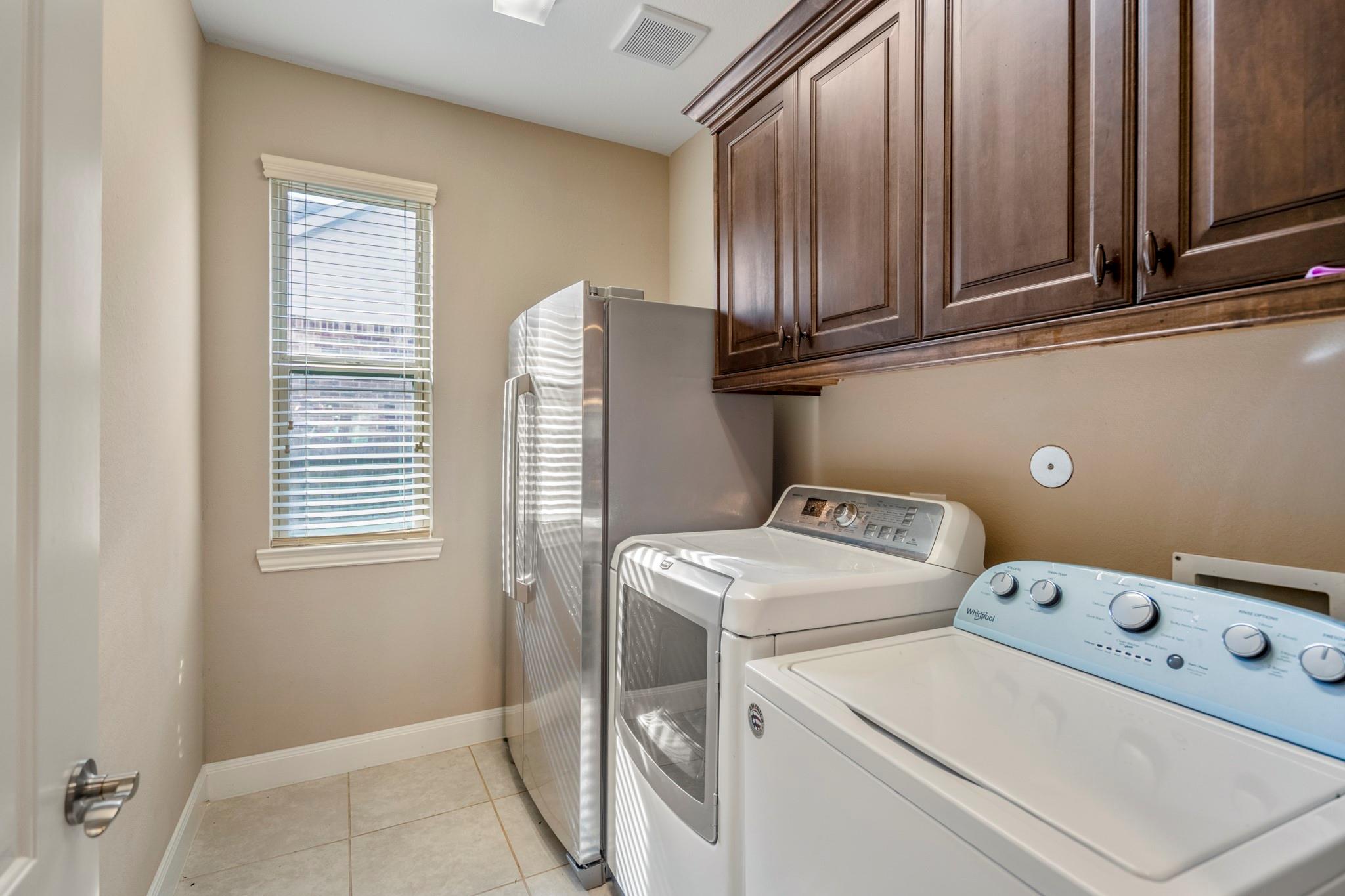 6815 Cottonwood Crest Lane