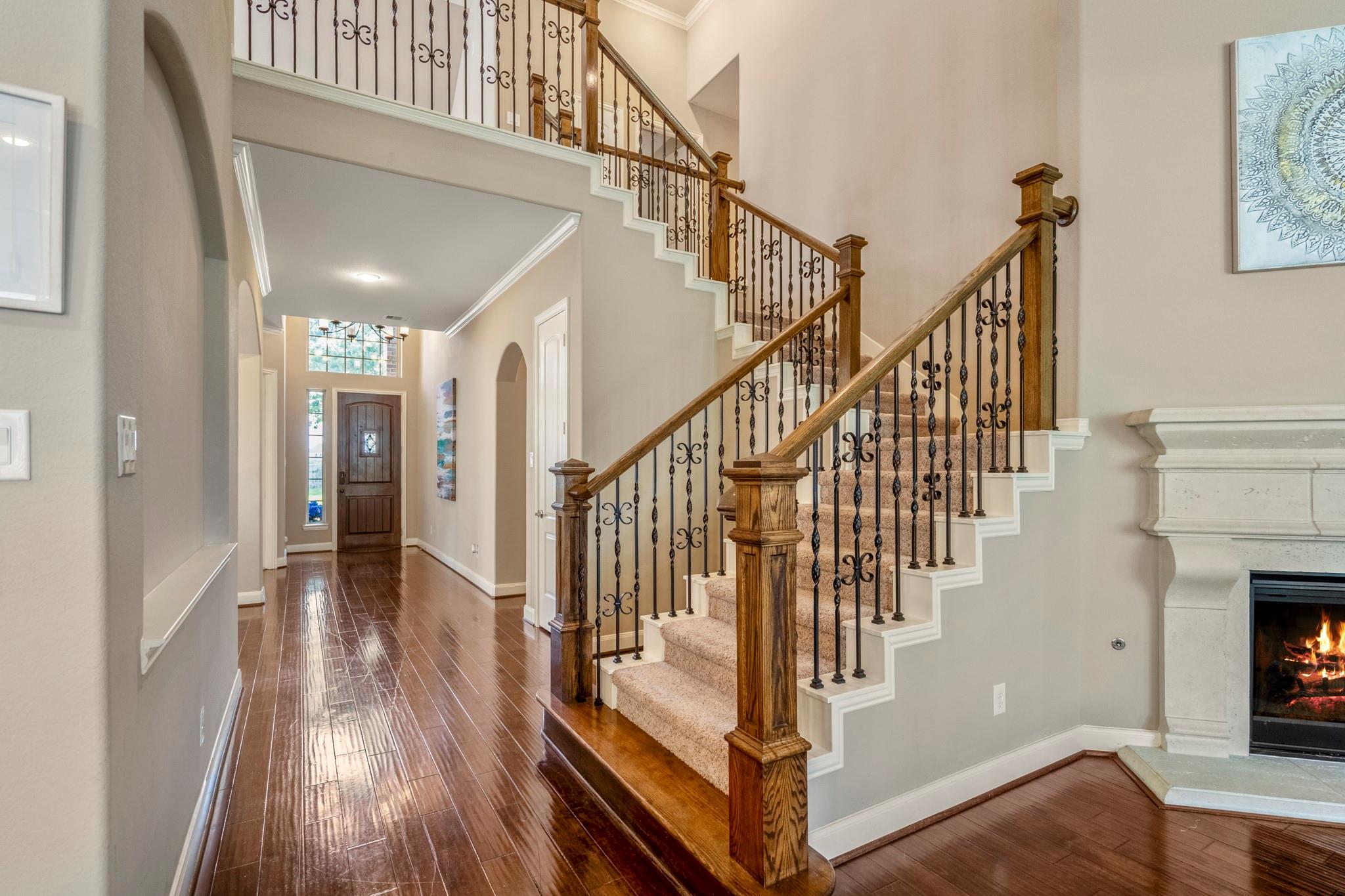 6815 Cottonwood Crest Lane